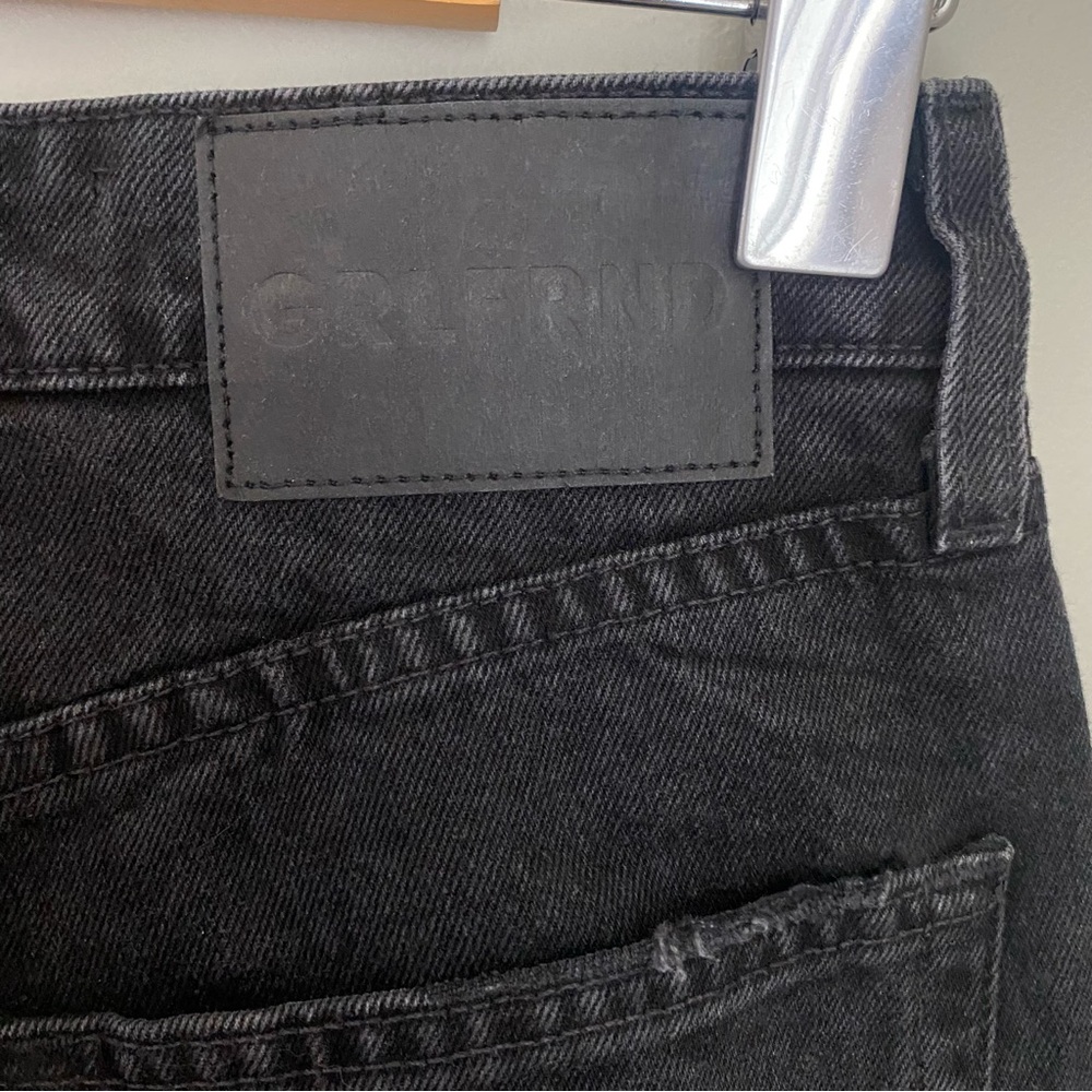GRLFRND Women's Black Karolina Cropped High-rise Straight-leg Jeans Size 23 - Picture 9 of 15